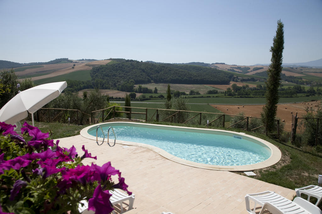 Agriturismo Podere Olivello In Val D'Orcia Montalcino Bagian luar foto