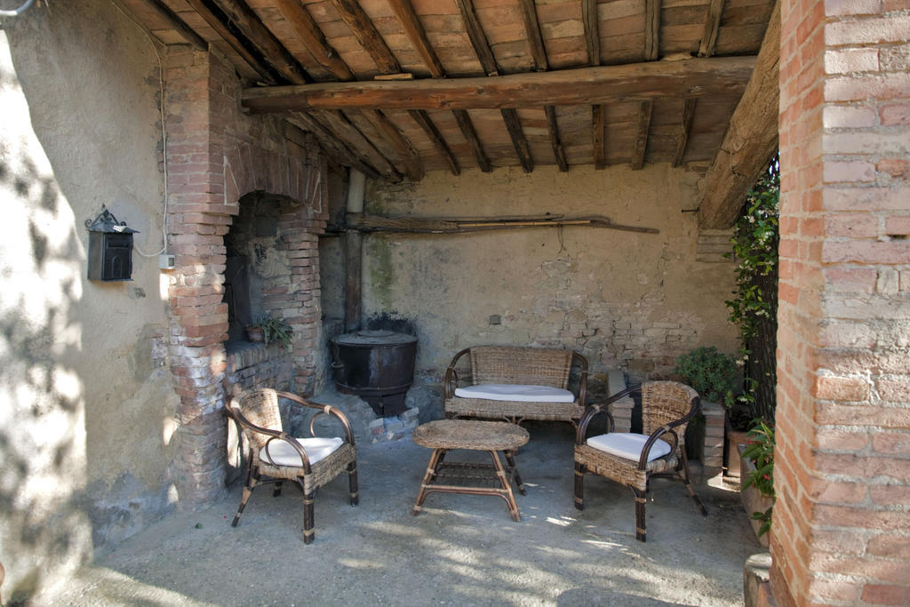 Agriturismo Podere Olivello In Val D'Orcia Montalcino Bagian luar foto