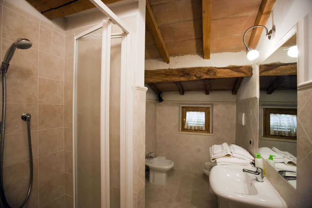 Agriturismo Podere Olivello In Val D'Orcia Montalcino Ruang foto