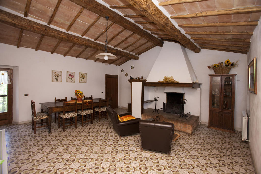 Agriturismo Podere Olivello In Val D'Orcia Montalcino Bagian luar foto